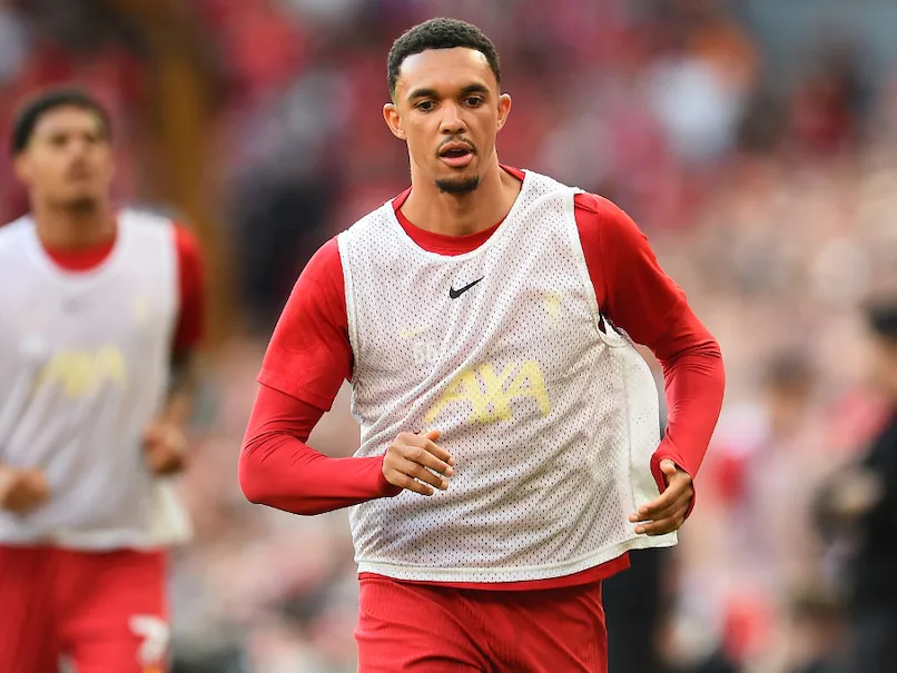 Mohamed Salah Slams ‘Harsh’ Liverpool Fans For Jeering Trent Alexander-Arnold